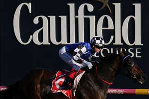 Caulfield Finish2